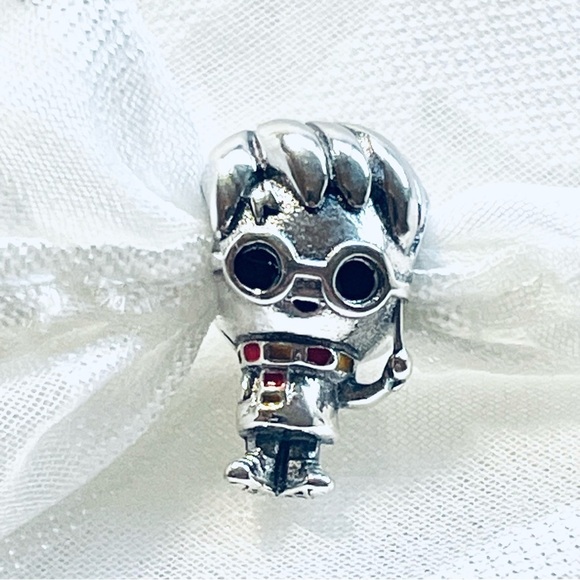 ⚡ NWOT Harry Potter Charm - Picture 1 of 14